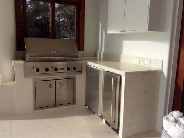 Ocean Reef White outdoor BBQ area, Hawaii