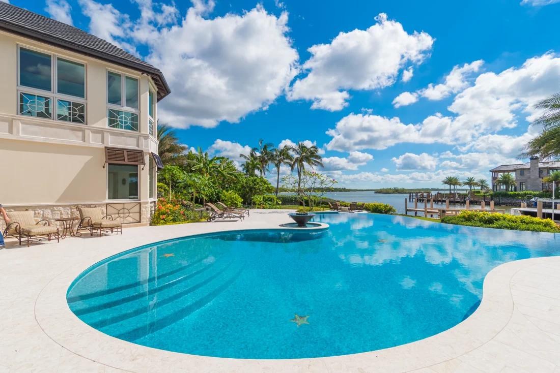 Shells Reef Beige brushed finish installation